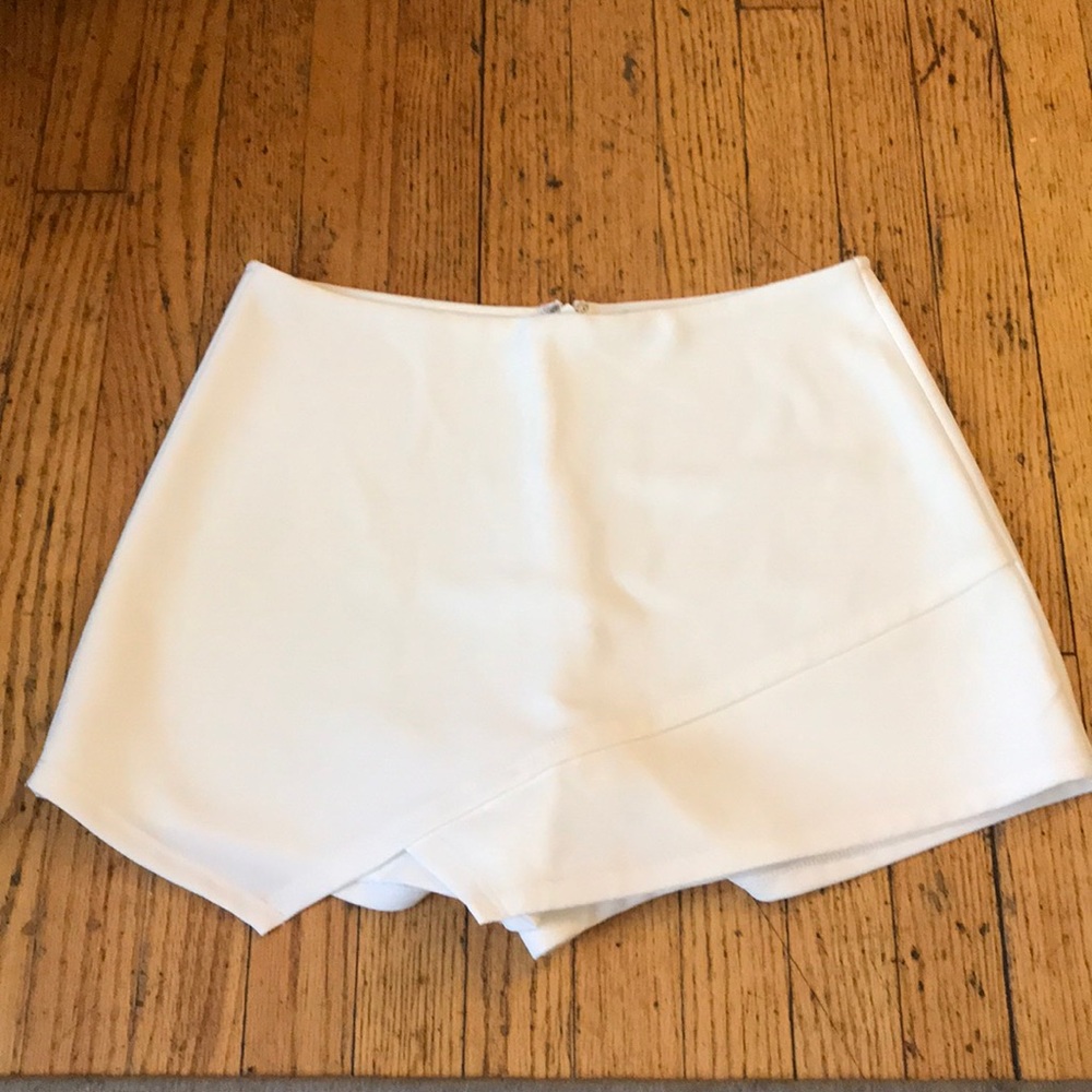 white envelope shorts